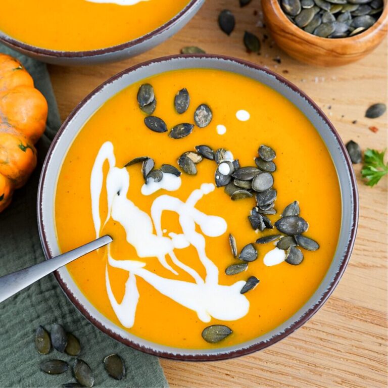 Elegantes Krbissupper Mit Kokosmilch Bilder